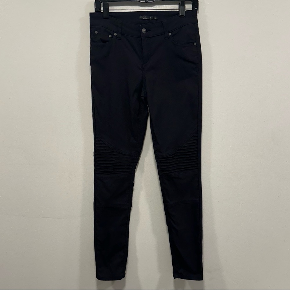 Prana Pants! Black moto skinny slim cut pants size 6!